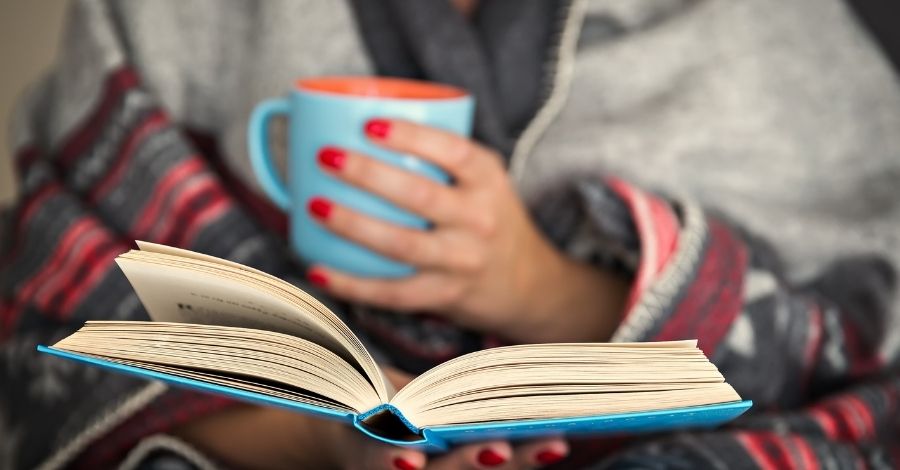 como usar trechos de livros para criar conteúdo no pinterest